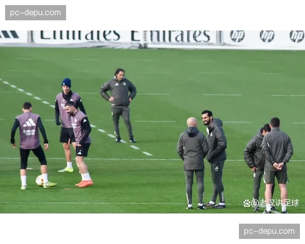 皇马备战次回合，阿韦洛亚强调专注避免黄牌停赛