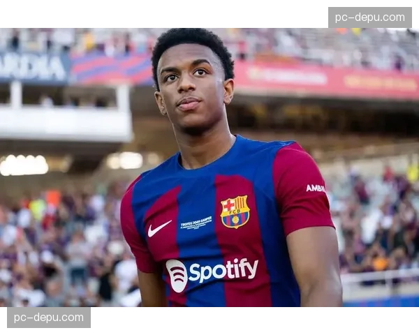 官方：巴萨年轻后卫巴尔德达成续约，俱乐部看重其攻防一体属性